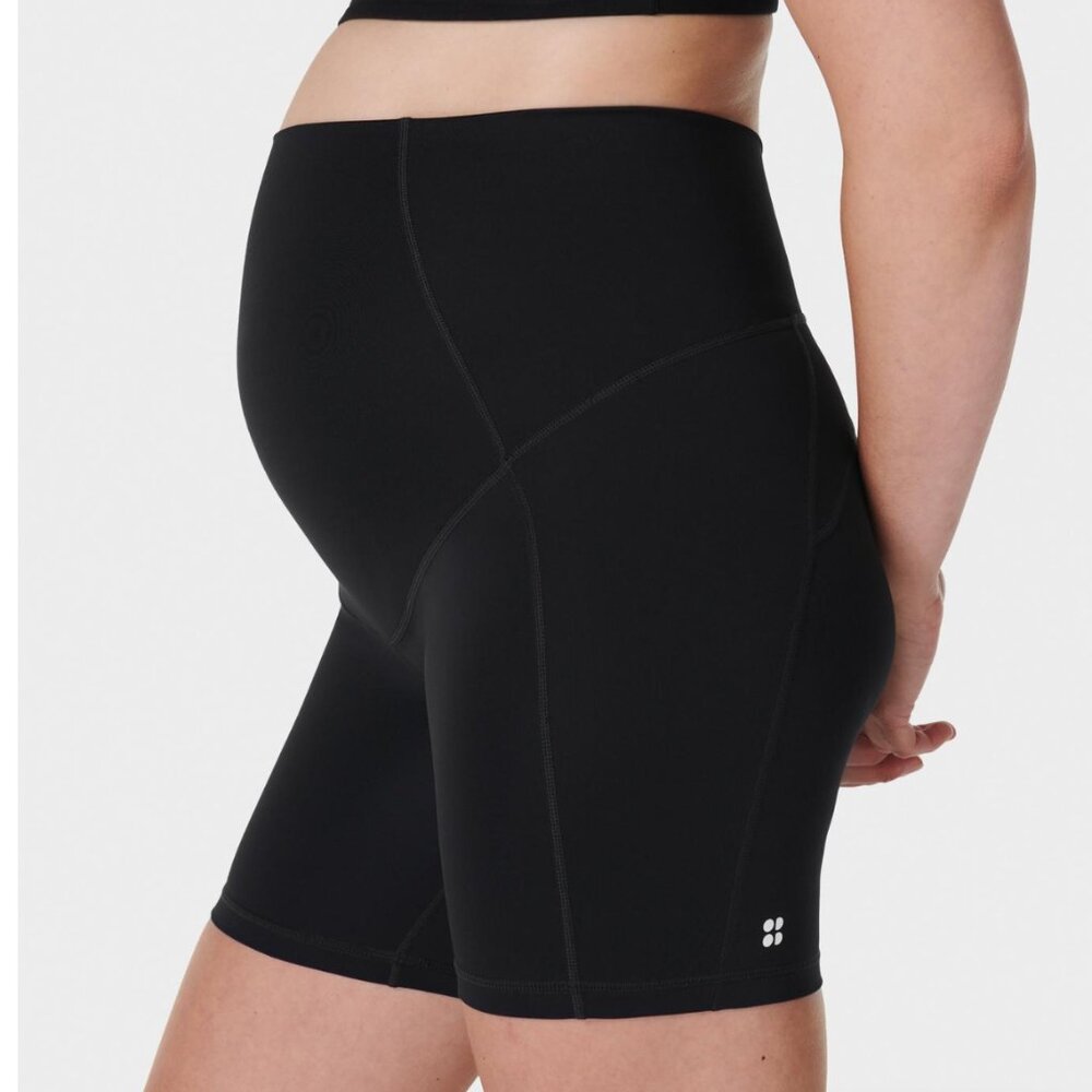 Sweaty Betty maternity shorts all day - size medium black